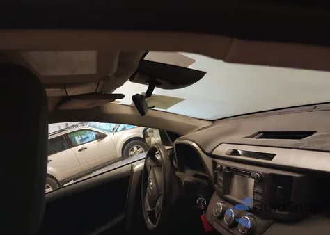 2018 Toyota Rav4 Le из США, поврежденный, VIN 2T3ZFREV1JW428543